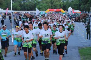 BIB: 2162
                            <button type="button" onclick="openModal(3626771)" class="btn btn-primary btn-sm float-right btn-popup" data-toggle="modal" data-target=".modal-high-quality">
                        <i class="fas fa-shopping-cart"></i> Add to Cart
                    </button>
                                            <button type="button" onclick="isThisMe(3626771, true)" class="btn btn-success btn-sm float-right btn-popup btn-isme hidden" data-toggle="tooltip" data-placement="bottom" title="นี่คือรูปของคุณใช่ไหม คลิกที่นี่เพื่อเอาเข้าอัลบั้ม">
                        <i class="fas fa-plus"></i> Add to album
                    </button>
                    <button type="button" onclick="isThisMe(3626771, false)" class="btn btn-warning btn-sm float-right btn-popup btn-isnotme hidden">
                        <i class="fas fa-ban"></i> Remove from album
                    </button>